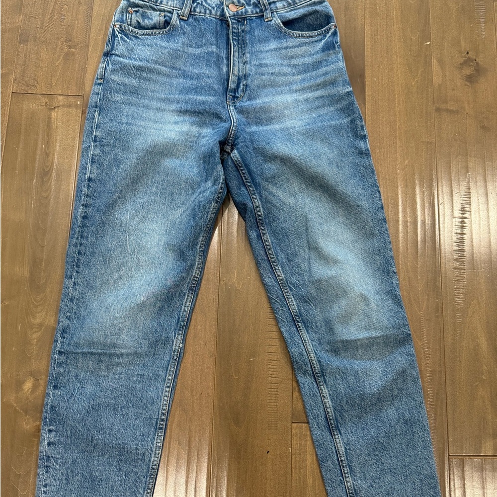 ZARA Women’s Blue Denim Jeans - Classic Mid Wash mom Jeans